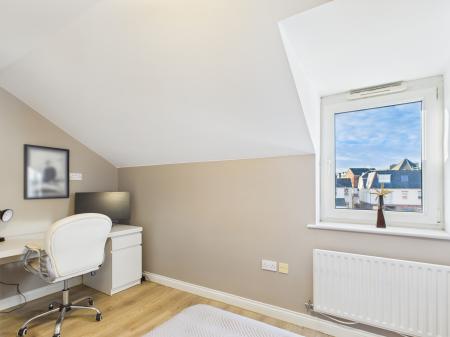 2 bedroom Flat to let in Bastins Close, Park Gate, Southampton, SO31