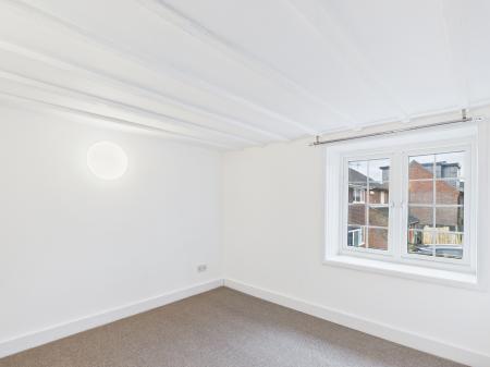 3 bedroom Detached house to let in Portsmouth Road, Waterlooville, PO8