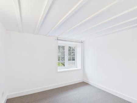 3 bedroom Detached house to let in Portsmouth Road, Waterlooville, PO8