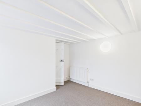 3 bedroom Detached house to let in Portsmouth Road, Waterlooville, PO8