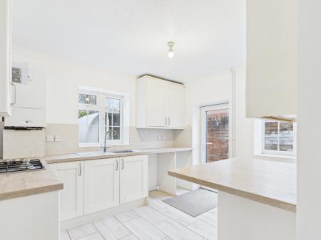 3 bedroom Detached house to let in Portsmouth Road, Waterlooville, PO8