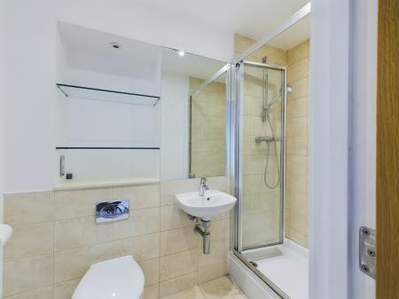 2 bedroom Flat to let in Queen Anne House, Admiralty House