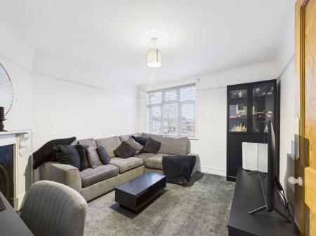 1 bedroom Flat for sale in Chatsworth Avenue, Cosham, Portsmouth, PO6