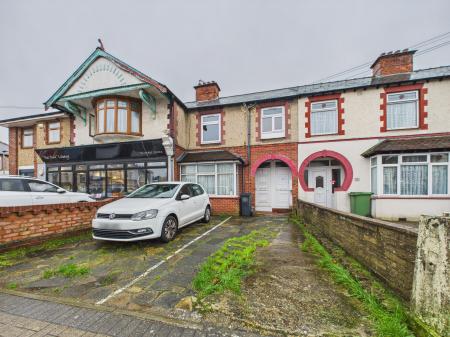 1 bedroom Flat for sale in Chatsworth Avenue, Cosham, Portsmouth, PO6