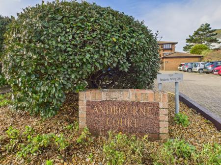 1 bedroom Retirement property for sale in Admiralty Court, Bournemouth, BH6