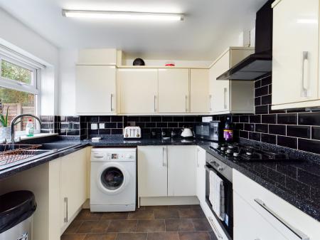 2 bedroom End of terrace house for sale in Bevan Road, Waterlooville, PO8