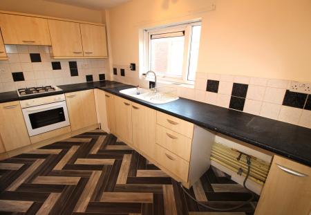 2 bedroom Flat to let in Lucerne Road, Fulwood, PR2