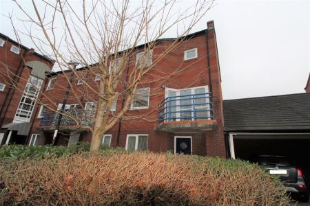 3 bedroom Town house to let in Princes Reach, Docklands, Preston, PR2