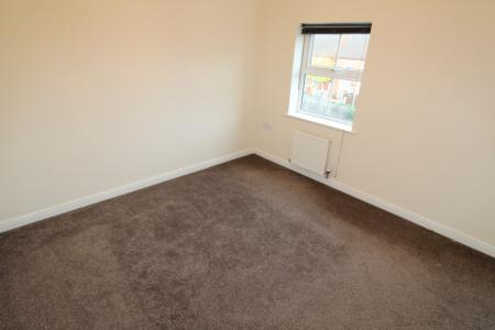 3 bedroom Town house to let in Great Park Drive, Leyland, PR25