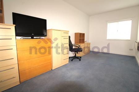 2 bedroom Flat to let in Navigation Way, Docklands, Preston, PR2