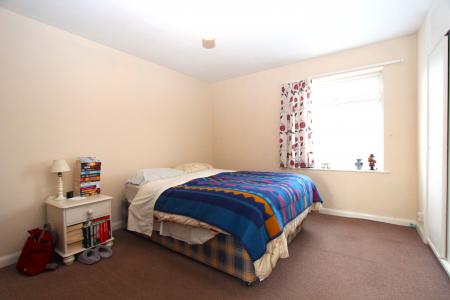 2 bedroom Flat for sale in Bath Road, Reading, RG1