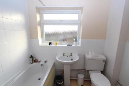 2 bedroom Flat for sale in Bath Road, Reading, RG1