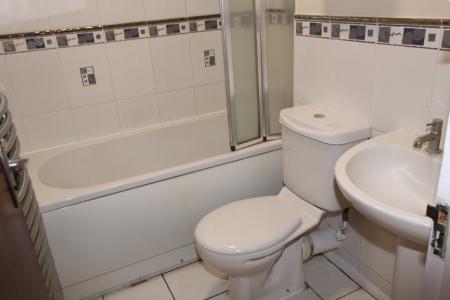 2 bedroom Flat for sale in Muirfield Close, Reading, RG1