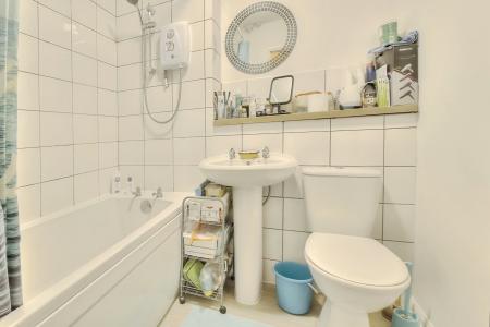 2 bedroom Flat for sale in Rose Kiln Lane, Reading, RG1