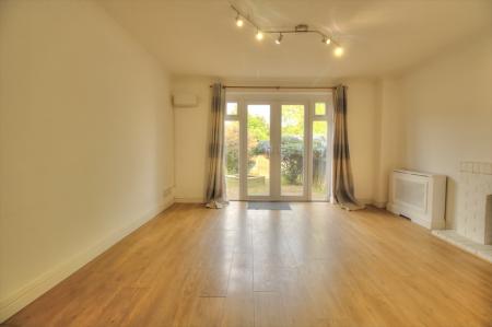 1 bedroom Maisonette for sale in Yew Lane, Reading, RG1