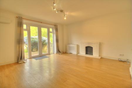1 bedroom Maisonette for sale in Yew Lane, Reading, RG1