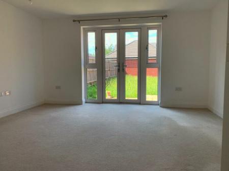 3 bedroom Semi-detached house to let in Hayes Drive, Reading, RG7