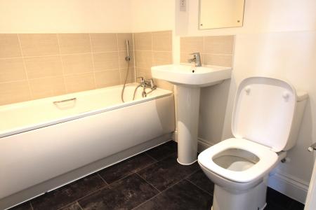 3 bedroom Semi-detached house to let in Hayes Drive, Reading, RG7