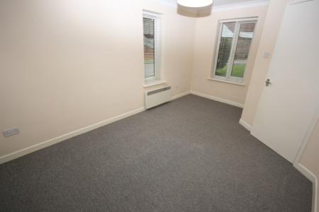 1 bedroom Flat to let in Regent Court, Reading, RG1