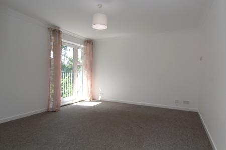 2 bedroom Flat to let in Westcote Road, 15, Reading, Reading, RG30