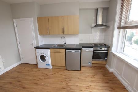 1 bedroom Flat to let in Russell Street, Reading, RG1