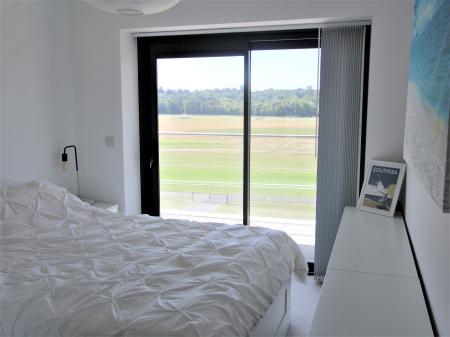 2 bedroom Flat to let in Kingman Way, Newbury, RG14