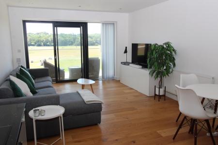 2 bedroom Flat to let in Kingman Way, Newbury, RG14