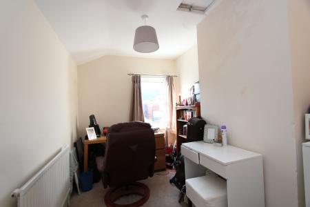 3 bedroom Terraced House to let in Elm Park Road, Reading, RG30