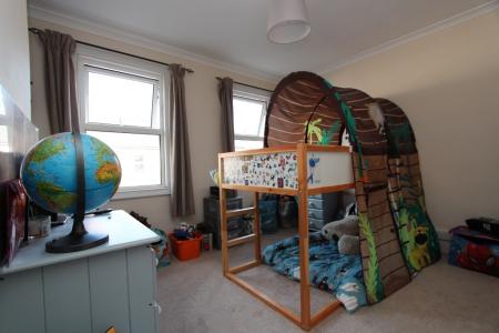 3 bedroom Terraced House to let in Elm Park Road, Reading, RG30