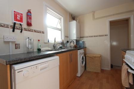 3 bedroom Terraced House to let in Elm Park Road, Reading, RG30