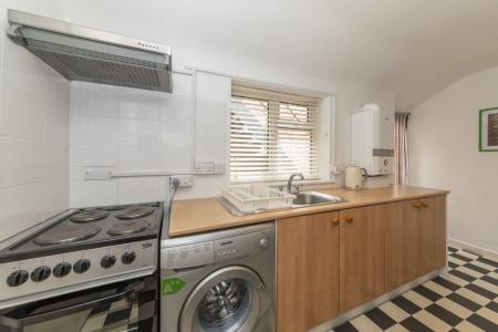 1 bedroom Flat to let in Sackville Street, Reading, RG1