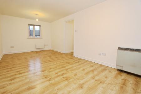 2 bedroom Flat to let in Rembrandt Way, Reading, Reading, RG1