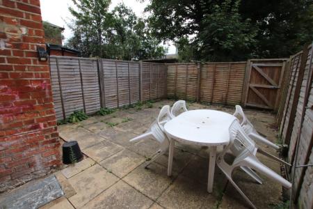 1 bedroom Flat to let in South Street, Reading, RG1