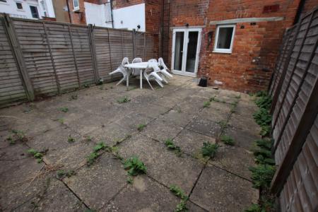 1 bedroom Flat to let in South Street, Reading, RG1