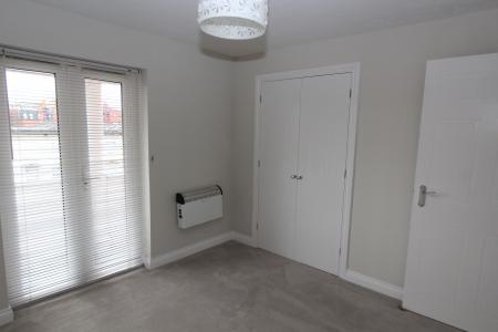 2 bedroom Flat to let in Queens Road, Reading, RG1