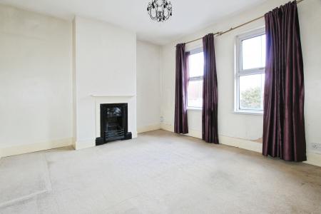3 bedroom Terraced House for sale in Kensington Road, Reading, RG30