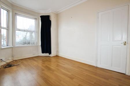 3 bedroom Terraced House for sale in Kensington Road, Reading, RG30