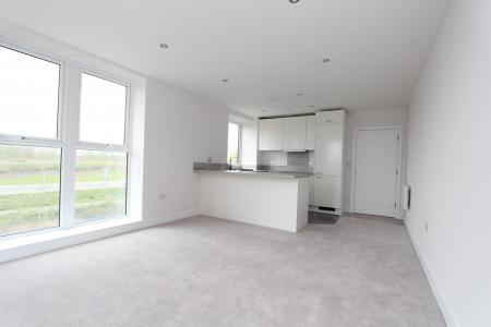 1 bedroom Flat to let in Drake Way, Kennet Island, Reading, RG2