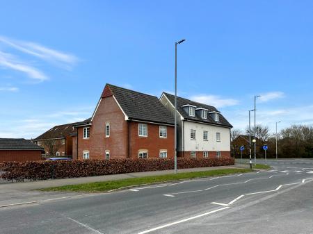 1 bedroom Flat for sale in Boscombe Road, Amesbury, SP4