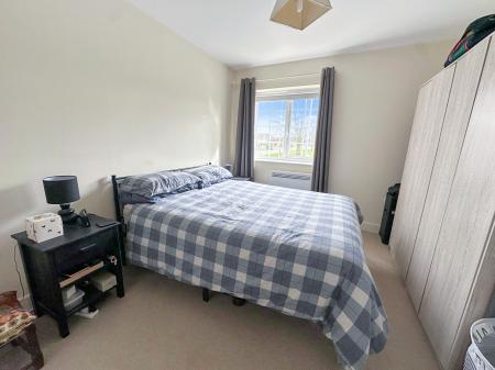 1 bedroom Flat for sale in Boscombe Road, Amesbury, SP4