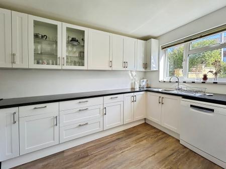 3 bedroom Semi-detached house for sale in Cheshire Close, Salisbury, SP2