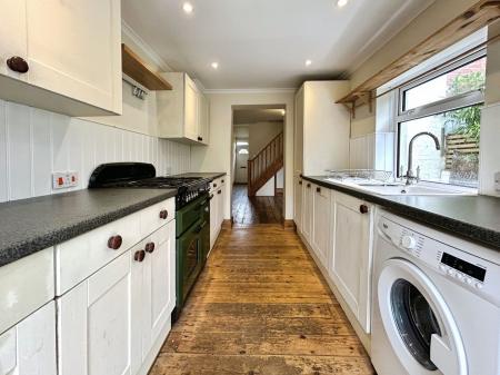 2 bedroom Terraced House for sale in Church Street, Salisbury, SP1