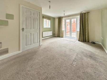 2 bedroom Semi-detached house for sale in Collingwood Close, Whaddon, SP5