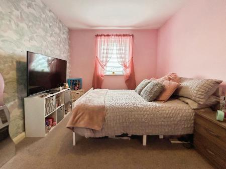 3 bedroom End of terrace house for sale in Hawker Avenue, Longhedge Village, Salisbury, SP4