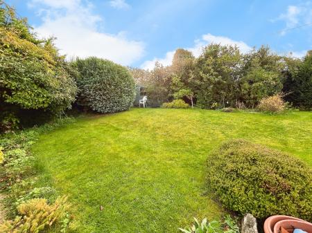 3 bedroom Bungalow for sale in Hillside Drive, Gomeldon, SP4