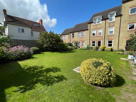 1 bedroom Retirement property for sale in Home Sarum House, Wilton Road, Salisbury, Salisbury, SP2