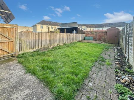 3 bedroom Terraced House for sale in Kingsland Road, Salisbury, SP2