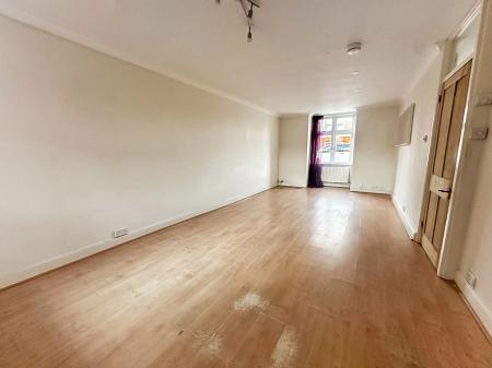 3 bedroom Terraced House for sale in Kingsland Road, Salisbury, SP2