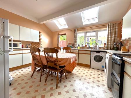 3 bedroom Terraced House for sale in Knighton Road, Broad Chalke, Salisbury, SP5