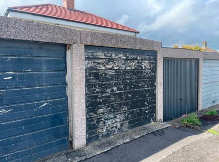 1 bedroom Flat for sale in Ringwood Avenue, Amesbury, SP4